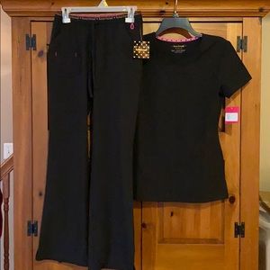 NEW WITH TAGS HeartSoul Black XS Scrubs